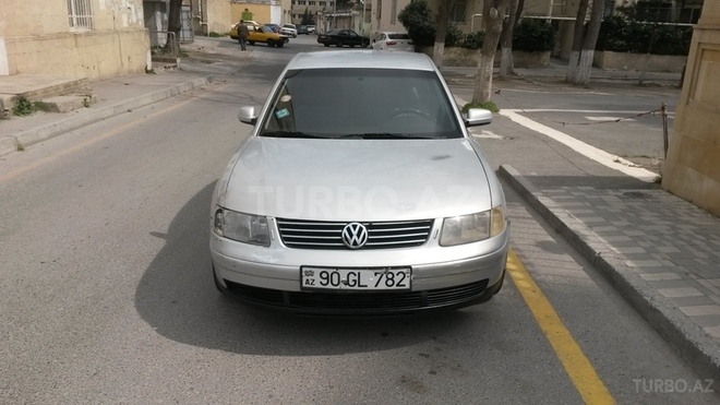 Volkswagen Passat 1998, 178,000 km - 2.0 l - Bakı