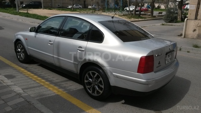 Volkswagen Passat 1998, 178,000 km - 2.0 l - Bakı