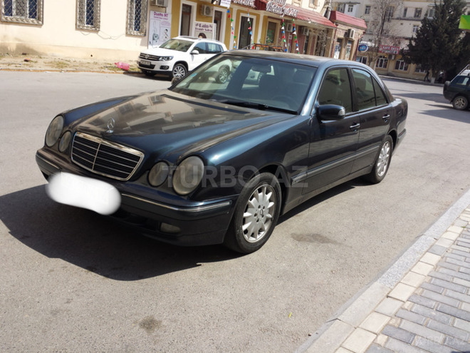 Mercedes E 240 2000, 171,000 km - 2.6 l - Bakı