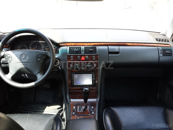 Mercedes E 240 2000, 171,000 km - 2.6 l - Bakı