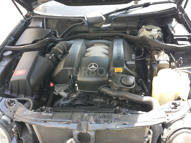 Mercedes E 240 2000, 171,000 km - 2.6 l - Bakı