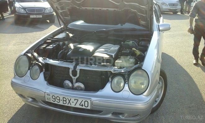 Mercedes E 270 2000, 515,000 km - 2.7 l - Bakı