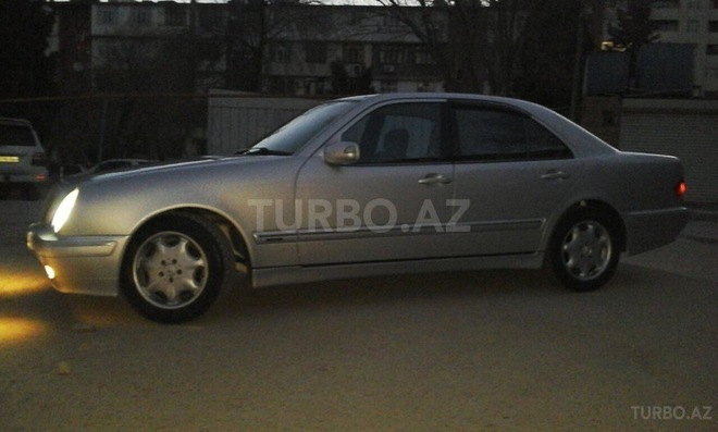 Mercedes E 270 2000, 515,000 km - 2.7 l - Bakı