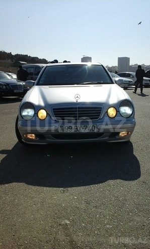 Mercedes E 270 2000, 515,000 km - 2.7 l - Bakı
