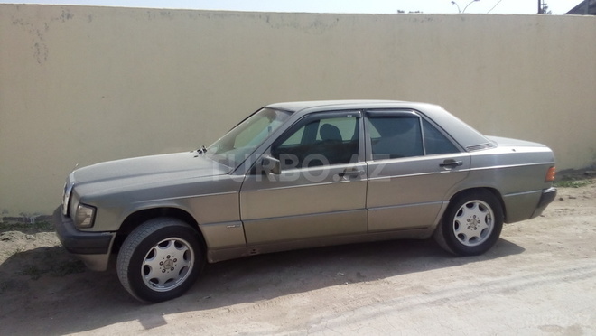 Mercedes 190 1990, 138,050 km - 2.0 l - Bakı