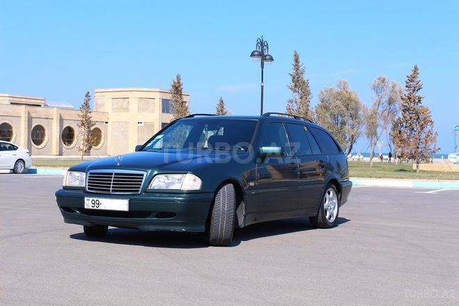 Mercedes C 180 1999, 210,000 km - 1.8 l - Sumqayıt