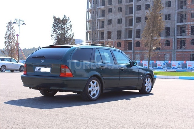Mercedes C 180 1999, 210,000 km - 1.8 l - Sumqayıt