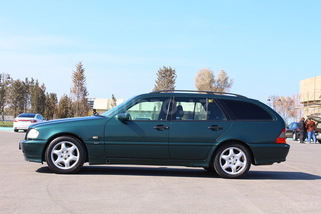 Mercedes C 180 1999, 210,000 km - 1.8 l - Sumqayıt