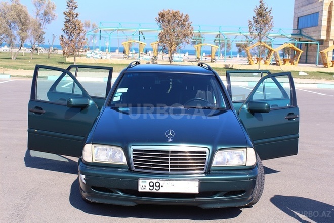 Mercedes C 180 1999, 210,000 km - 1.8 l - Sumqayıt