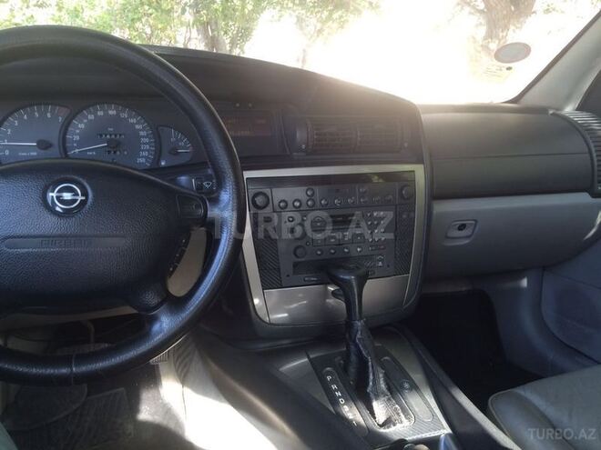 Opel Omega 2001, 180,085 km - 3.0 l - Bakı