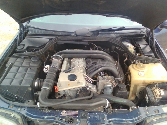 Mercedes C 250 1997, 236,000 km - 2.5 л - Bakı
