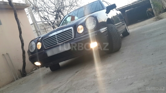 Mercedes E 240 1998, 423,325 km - 2.4 л - Bakı