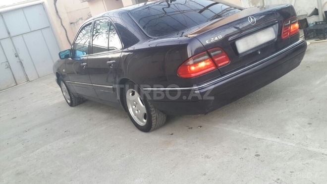 Mercedes E 240 1998, 423,325 km - 2.4 л - Bakı