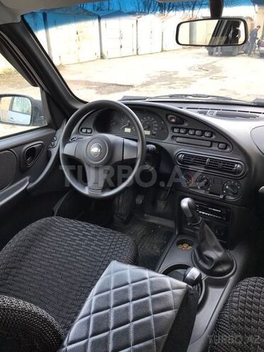 Chevrolet Niva 2015, 10,000 km - 1.7 l - Bakı