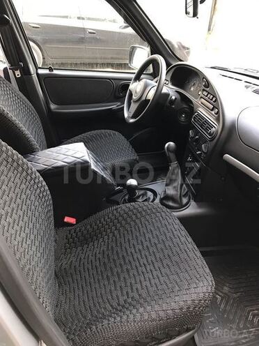 Chevrolet Niva 2015, 10,000 km - 1.7 l - Bakı