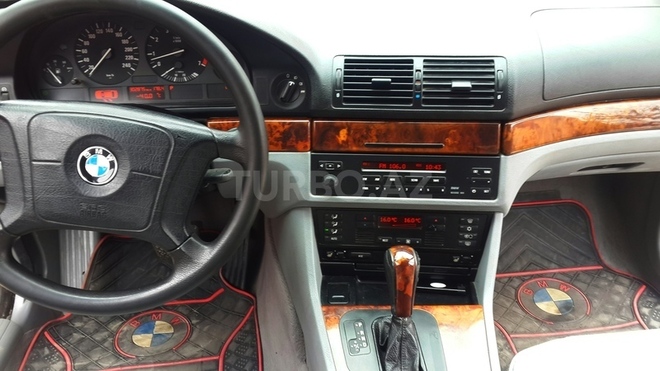 BMW 523 1997, 303,000 km - 2.5 л - Bakı