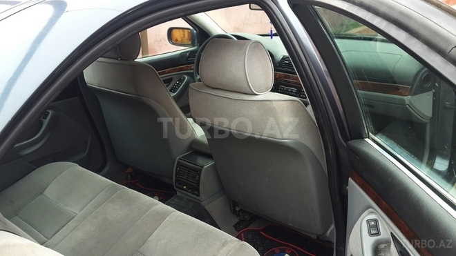 BMW 523 1997, 303,000 km - 2.5 л - Bakı