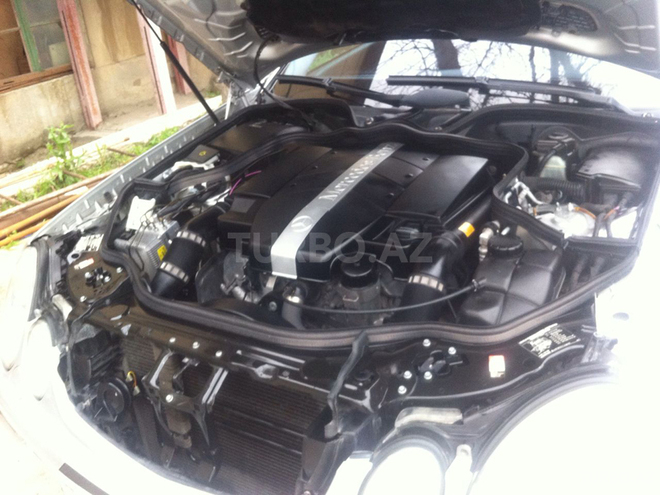 Mercedes E 320 2002, 30,000 km - 3.2 л - Bakı