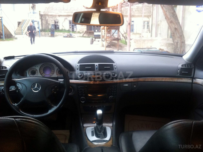 Mercedes E 320 2002, 30,000 km - 3.2 л - Bakı