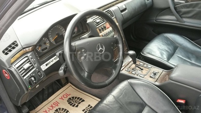 Mercedes E 240 2000, 169,000 km - 2.4 l - Bakı