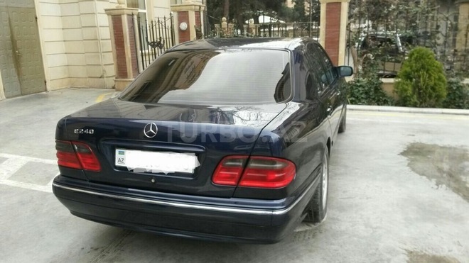 Mercedes E 240 2000, 169,000 km - 2.4 l - Bakı