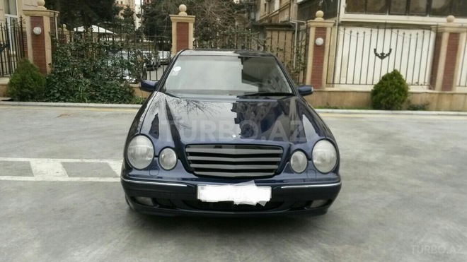 Mercedes E 240 2000, 169,000 km - 2.4 l - Bakı