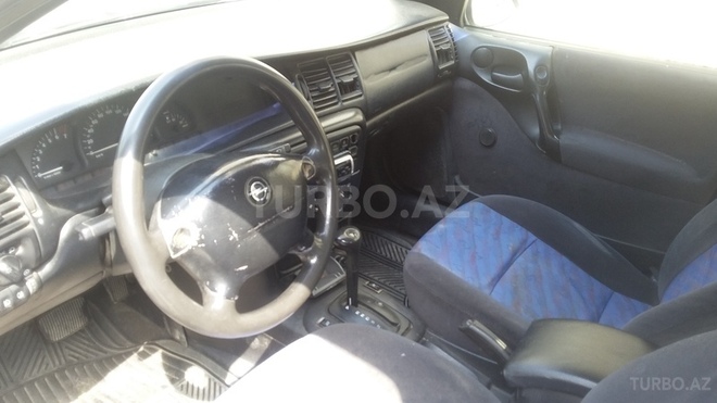 Opel Vectra 1996, 335,000 km - 1.8 л - Bakı