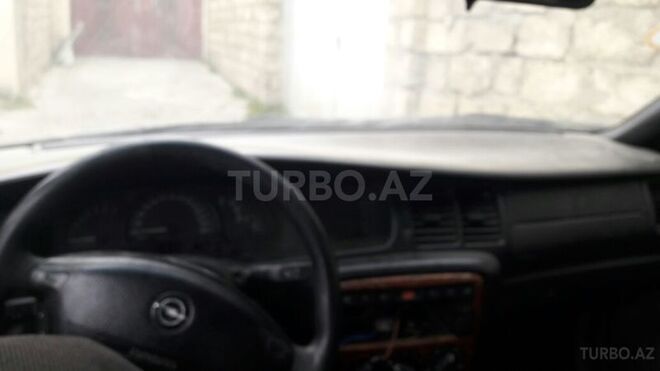 Opel Vectra 1996, 300,000 km - 2.5 l - Bakı