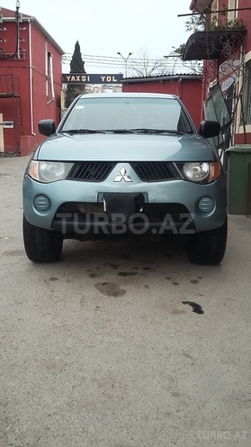 Mitsubishi L200 2008, 300,000 km - 2.5 l - Bakı