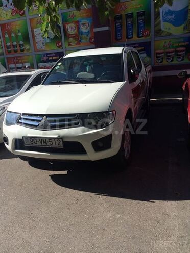 Mitsubishi L200 2012, 135,000 km - 2.5 л - Bakı