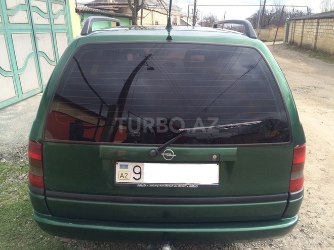 Opel Astra 1996, 278,907 km - 1.6 l - Qusar