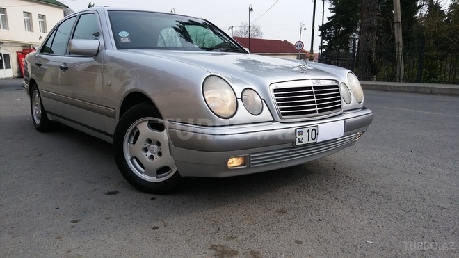 Mercedes E 240 1998, 267,500 km - 2.4 l - Oğuz