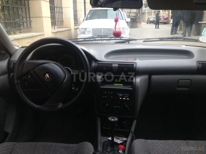 Opel Astra 1994, 111,111 km - 1.8 l - Bakı