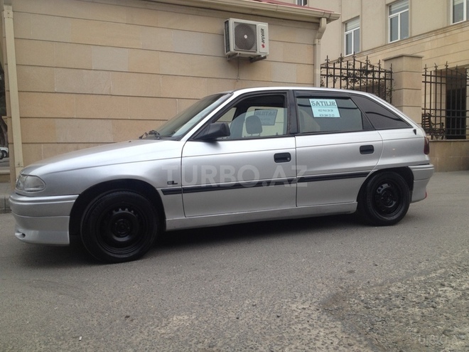Opel Astra 1994, 111,111 km - 1.8 l - Bakı