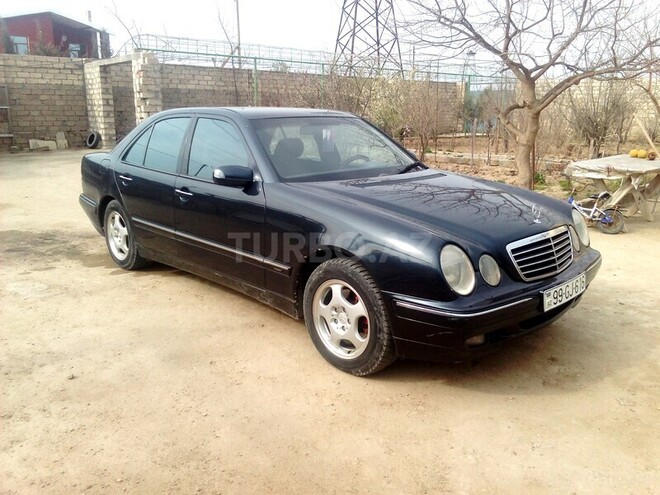 Mercedes E 270 1999, 277,545 km - 2.7 l - Bakı