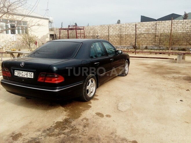 Mercedes E 270 1999, 277,545 km - 2.7 l - Bakı