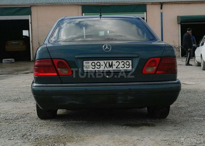 Mercedes E 220 1998, 280,000 km - 2.2 l - Bakı