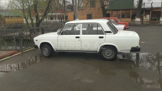LADA (VAZ) 2107 2010, 88,000 km - 1.7 л - Ucar