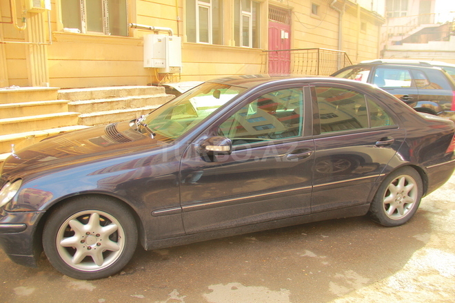 Mercedes C 240 2000, 210,000 km - 2.4 l - Bakı