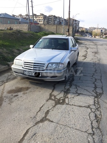 Mercedes C 240 1998, 266,000 km - 0.3 l - Bakı