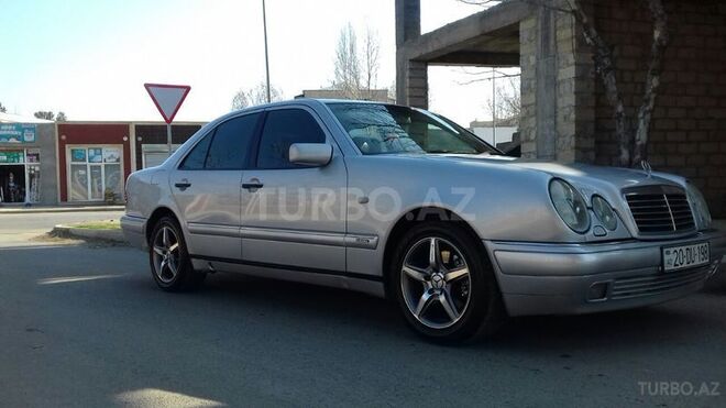 Mercedes E 240 1998, 250,000 km - 2.4 л - Gəncə