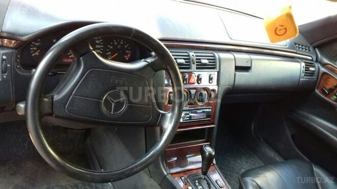 Mercedes E 240 1998, 250,000 km - 2.4 л - Gəncə