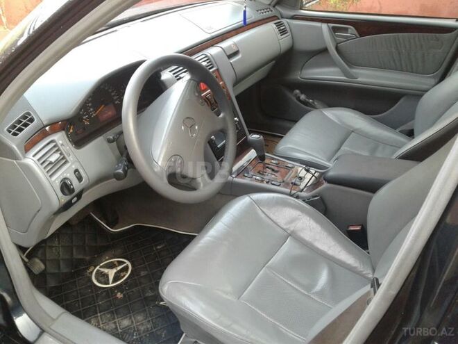Mercedes E 240 2000, 245,250 km - 2.4 l - Bakı