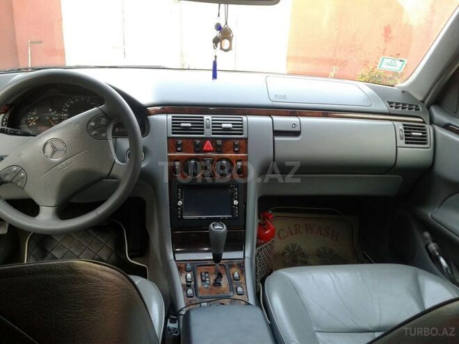 Mercedes E 240 2000, 245,250 km - 2.4 l - Bakı