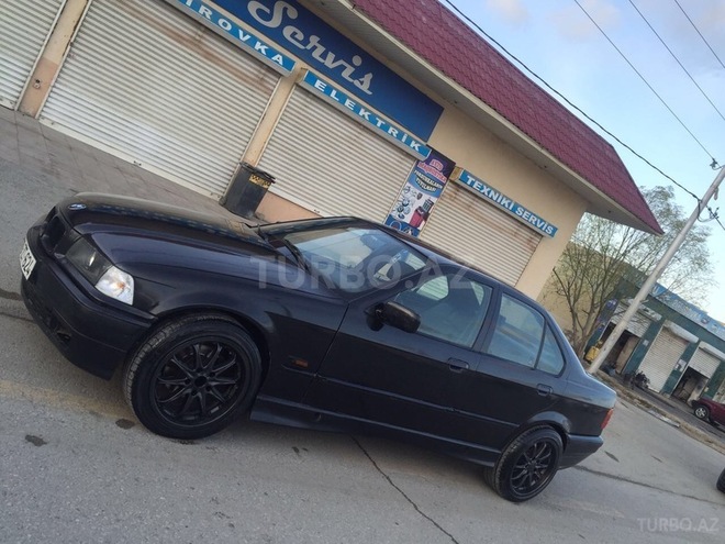 BMW 320 1995, 380,000 km - 2.0 l - Sumqayıt