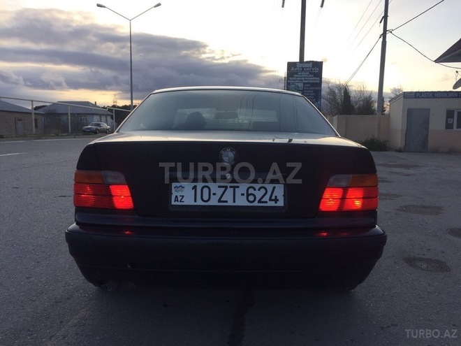 BMW 320 1995, 380,000 km - 2.0 l - Sumqayıt