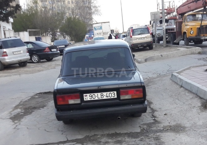 LADA (VAZ) 2107 2011, 134,000 km - 1.6 л - Bakı