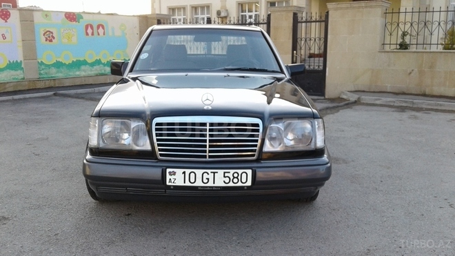 Mercedes E 220 1993, 380,000 km - 2.2 l - Xırdalan