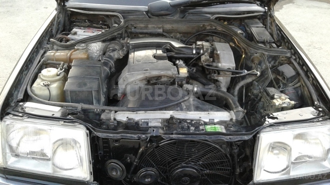 Mercedes E 220 1993, 380,000 km - 2.2 l - Xırdalan