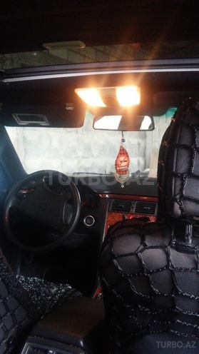 Mercedes E 200 1999, 320,000 km - 0.2 l - Mingəçevir